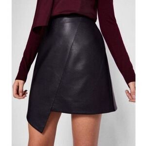 ZARA FAUX LEATHER MINI SKIRT
